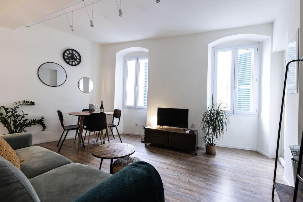 Appartamento Cocooning Au Coeur De La Cite Imperiale Ajaccio  Esterno foto